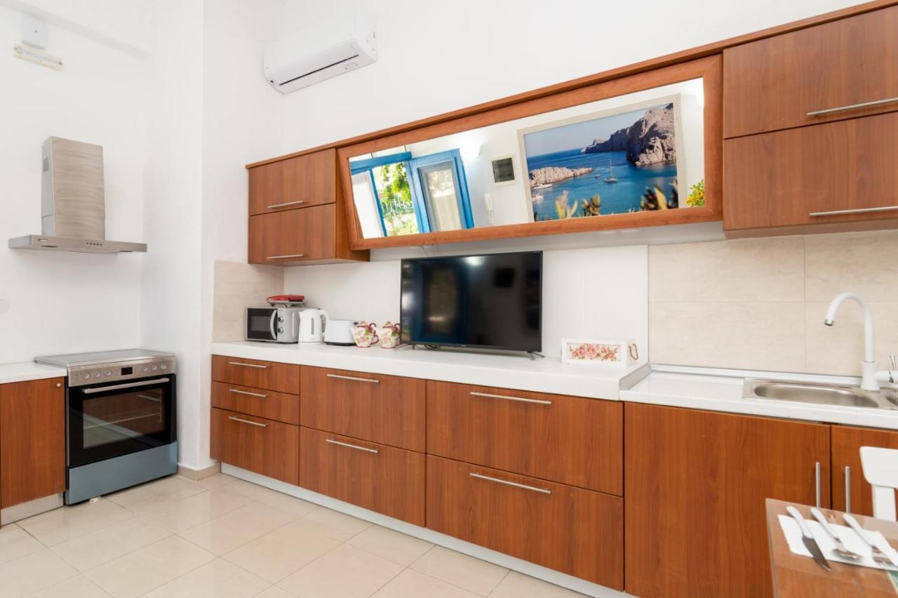 Ibiscus And Lily Apartment *
